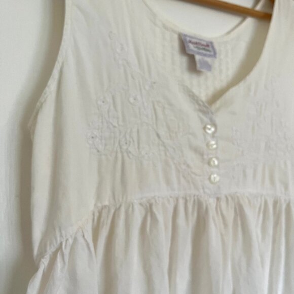Vintage April Cornell Embroidered White Cotton Nightgown | Size Small - Picture 5 of 9
